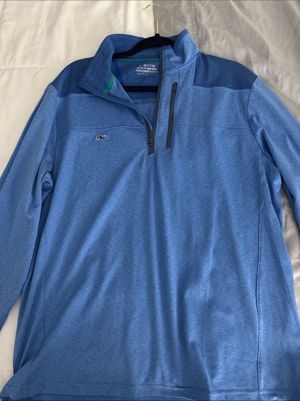 Vineyard Vines Men’s Light Blue Quarter-Zip Performance Pullover